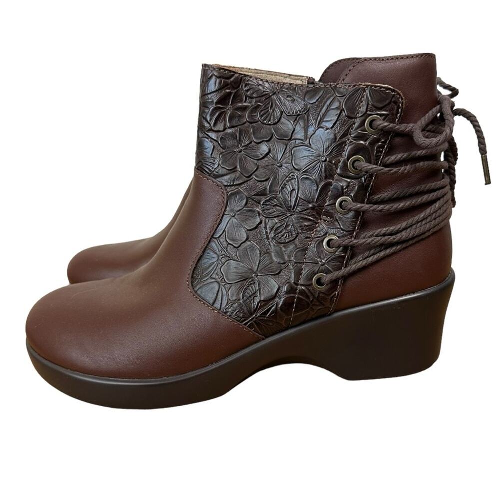 Alegria Stevee Cute Stuff Cocoa Leather Bootie Eur 38 US 8/8.5 Embossed Floral